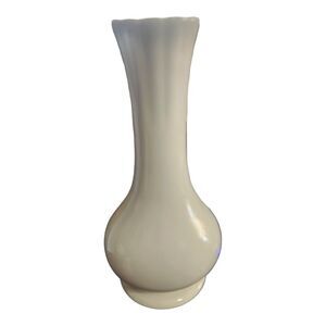 Hall China Ivory White Fluted Bud Vase Scalloped Rim Vintage‎ USA 818 6.5"